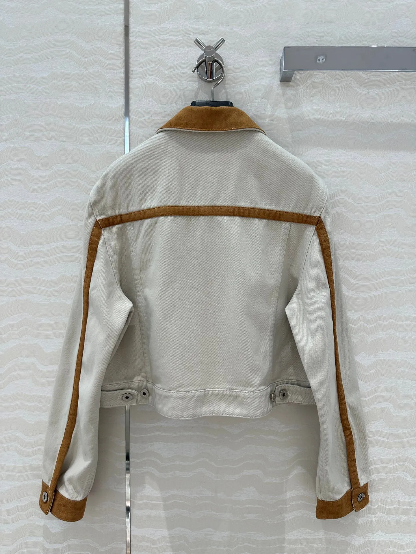 25 new contrast color hemming denim jacket   same style denim shorts