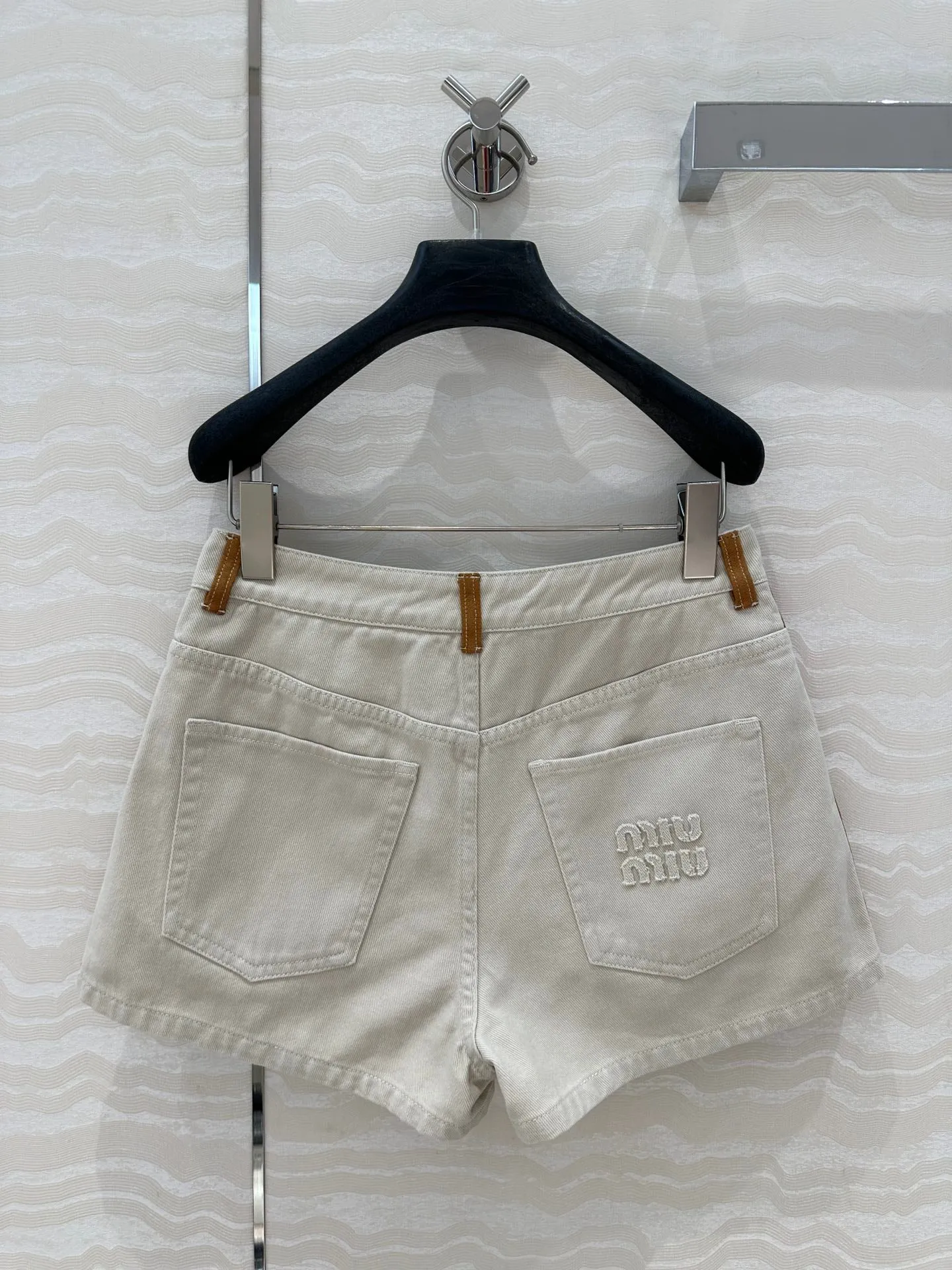 25 new contrast color hemming denim jacket   same style denim shorts