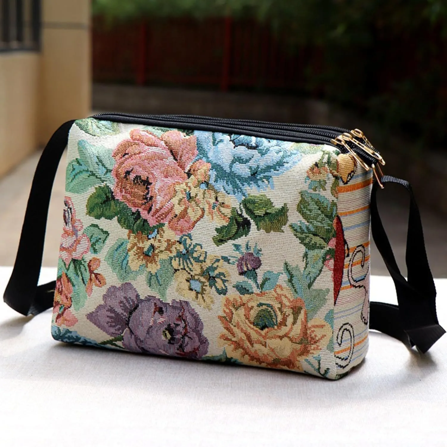 Boho Embroid Shoulder Bag for Women Crossbody, Adjustable Canvas Travel Crossbody Bag with Zipper, Shoulder Bag Mother Gift