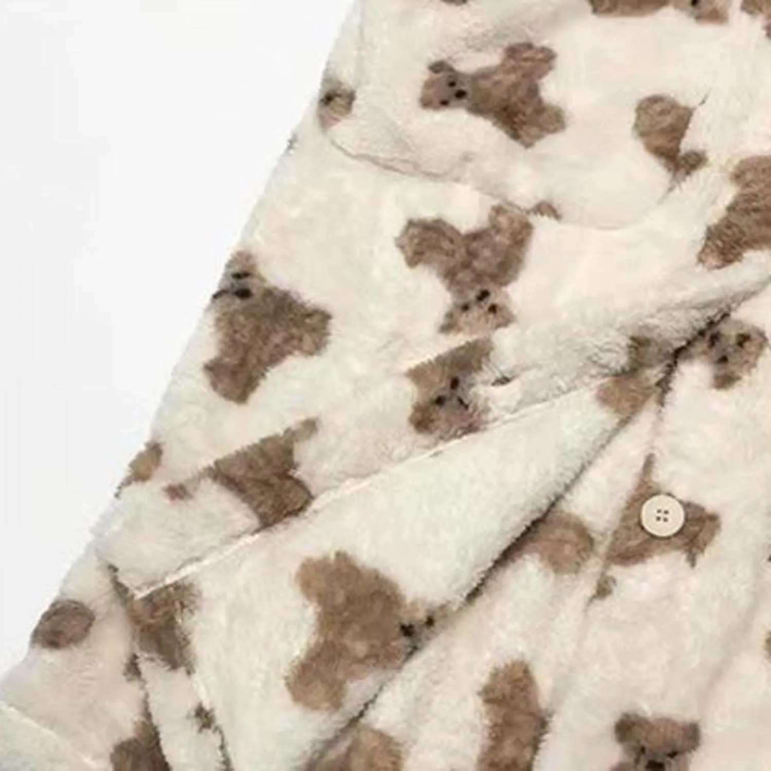 Cute Bear Hooded Plush Robes for Women Animal Print Soft Warm Fleece Long Bathrobe Ladies Teddy Loungewear Pockets