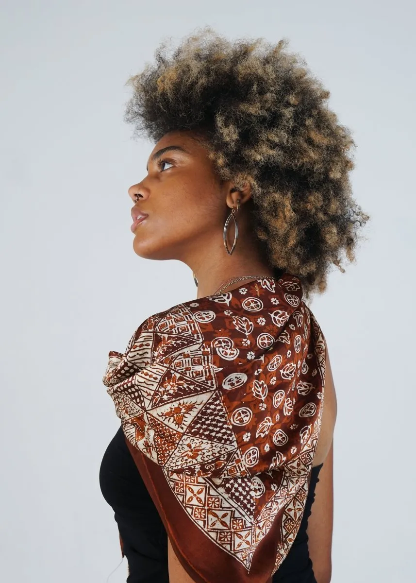 EARTHY BROWN REFINED SILK SQUARE