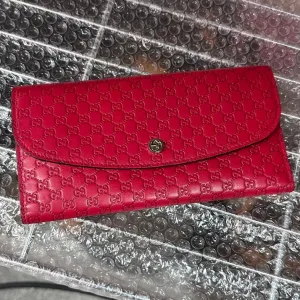Gucci GG Marmont Red Leather Wallet