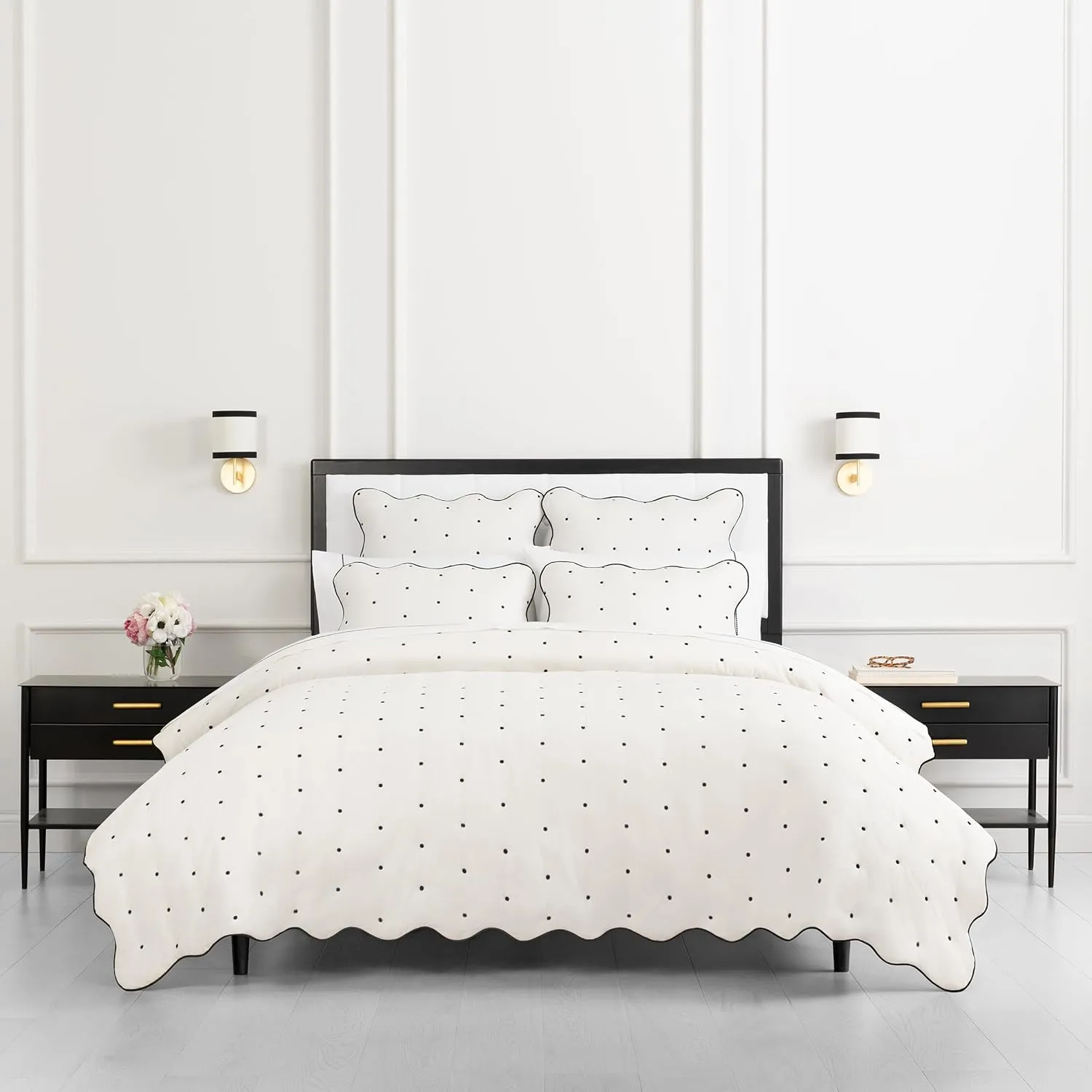 kate spade new york Scalloped Edge 3-Piece Full/Queen Quilt Bedding Set, 100% Cotton Reversible Cover, All Season Warmth Bedding, Machine Washable, Marshmallow