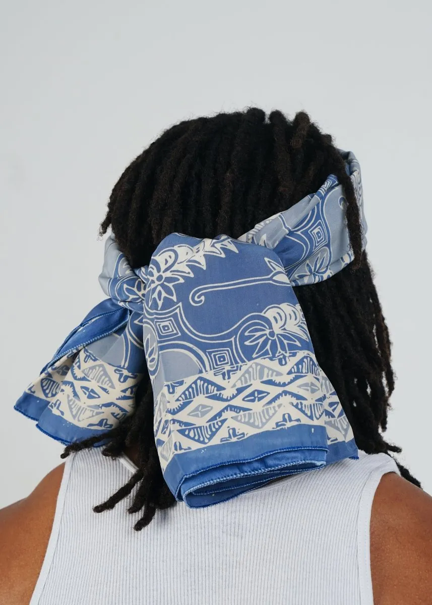 LARGE SKYY BLUE REFINED SILK SQUARE