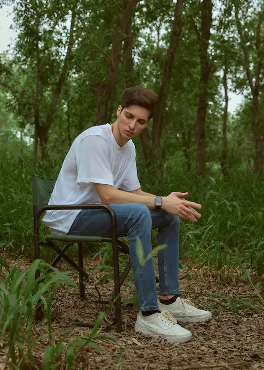LIGHT BLUE DENIM JEANS