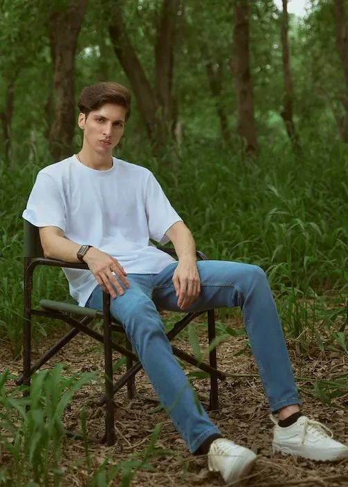 LIGHT BLUE DENIM JEANS