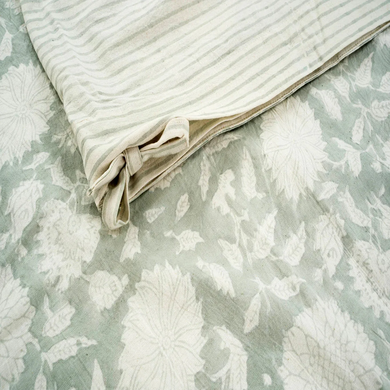 Maeve Block Print Duvet Set - Mist KING