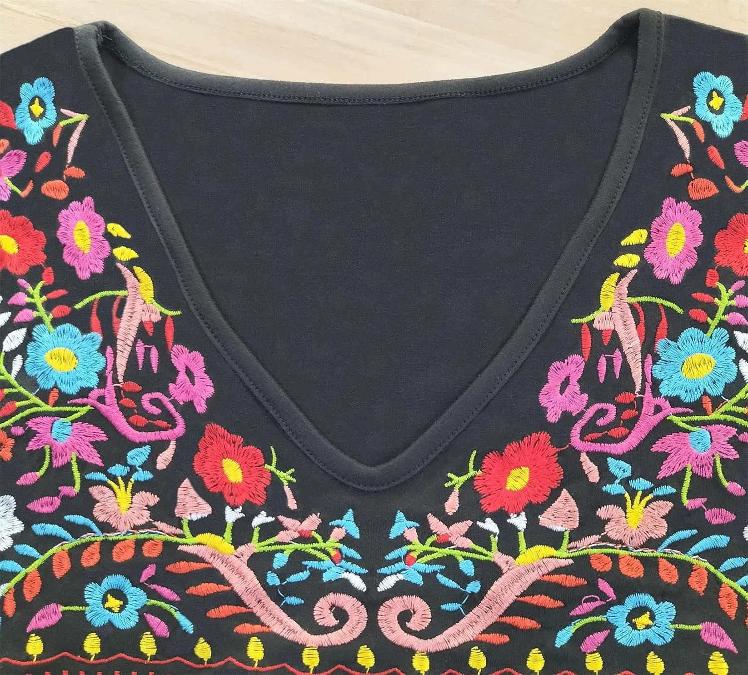 Melliflo Long Sleeve Mexican Shirts for Women Floral Embroidered Peasant Blouse Ethnic Style Boho T-Shirts