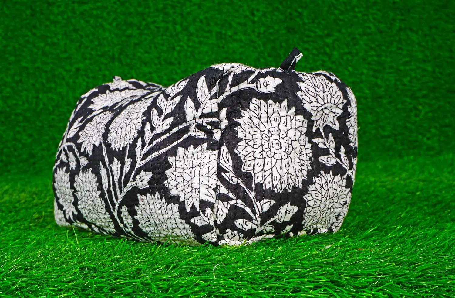 Pieces Indian Handmade Cotton Quilted Handmade Floral Hand Block Print Toiletry Bag,Cosmetic Pouch Bag Makeup Bag For Women (1, Black), 85485