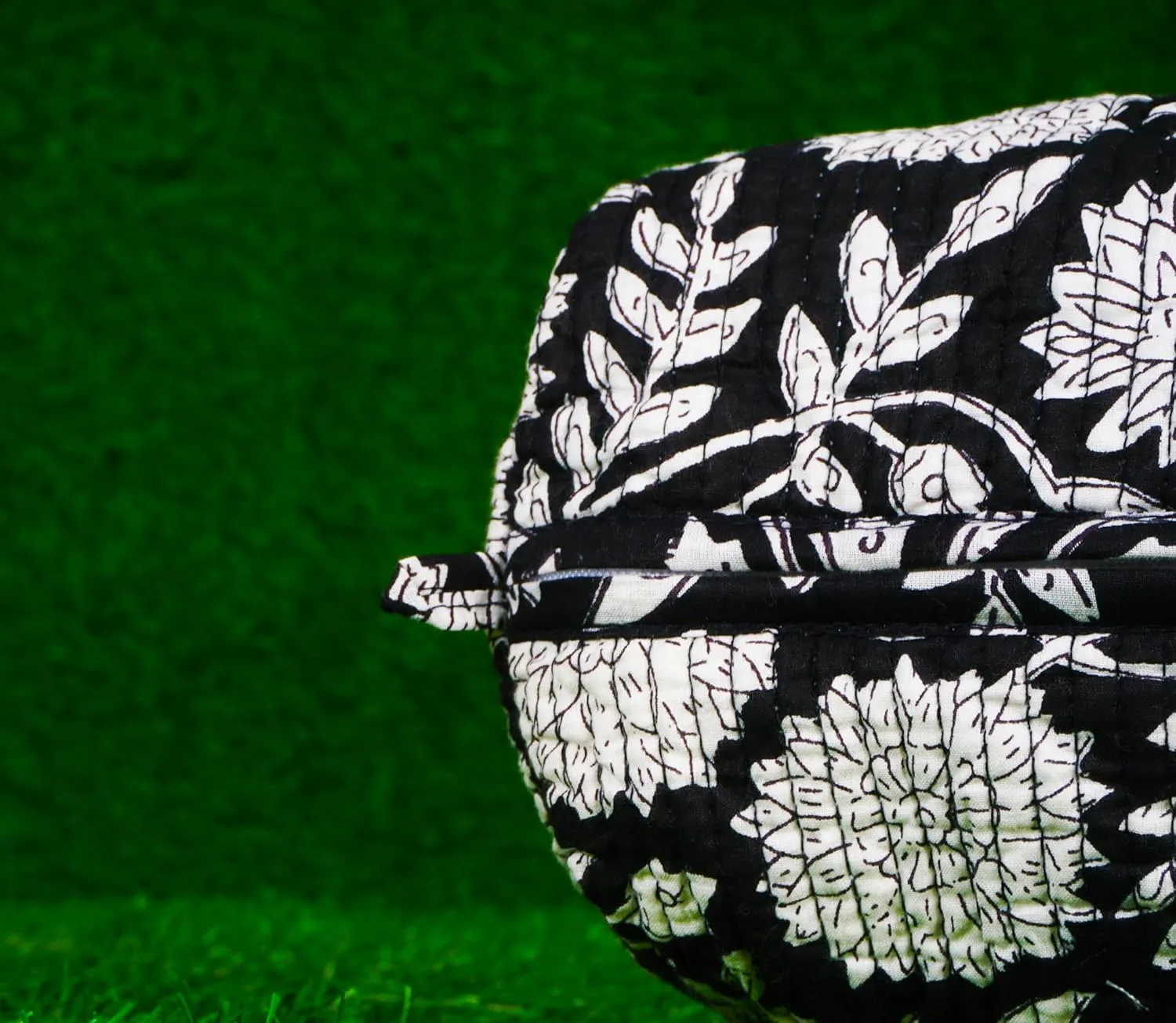 Pieces Indian Handmade Cotton Quilted Handmade Floral Hand Block Print Toiletry Bag,Cosmetic Pouch Bag Makeup Bag For Women (1, Black), 85485