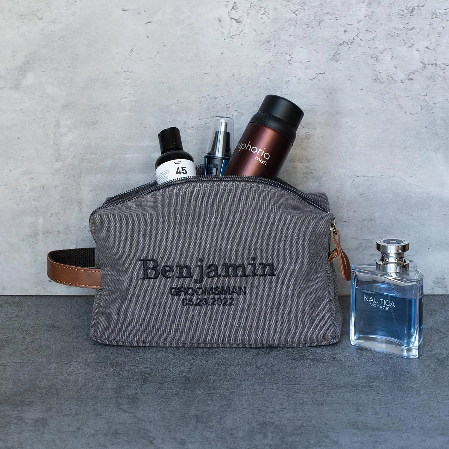Set of 6 - Groomsmen Gifts for Wedding, Personalized Embroidered Groomsman Toiletry Bags - 8 Thread Colors - Groomsman Proposal Gift Idea - Brown