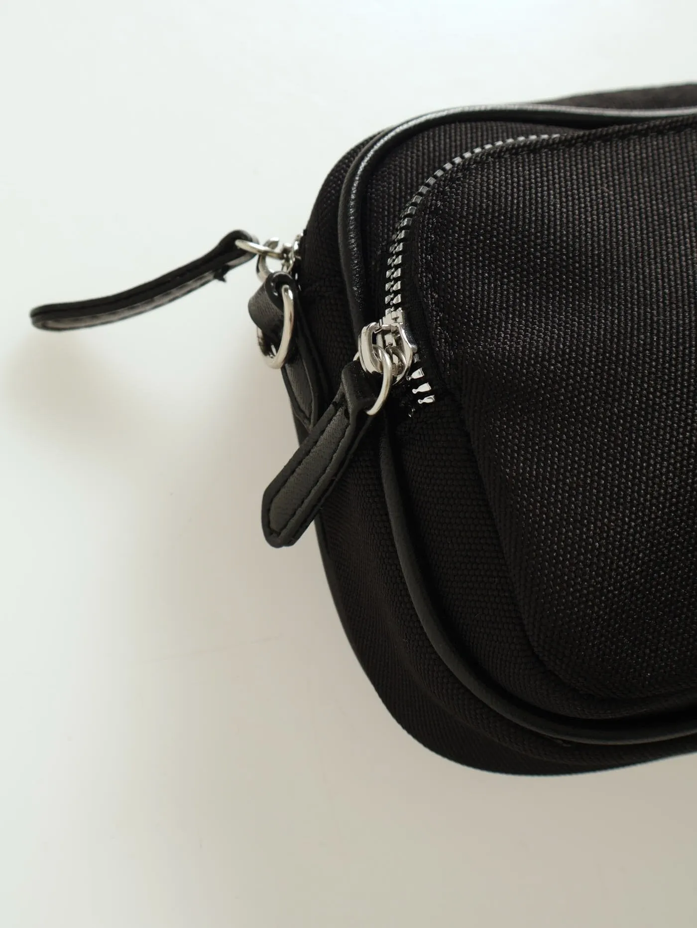 Silver Zip Canvas Camera Bag - Black