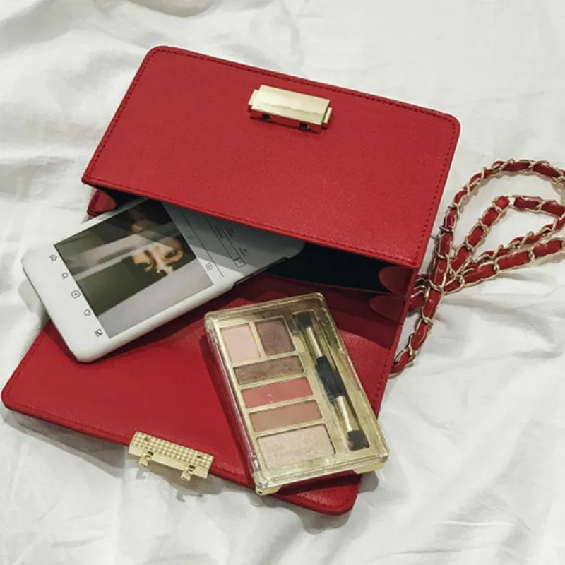 Stripe Chain Shoulder Bag