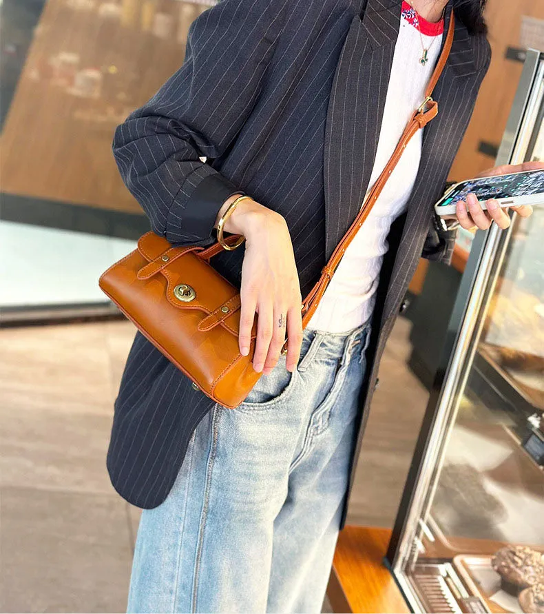The Regal Satchel