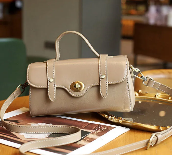 The Regal Satchel