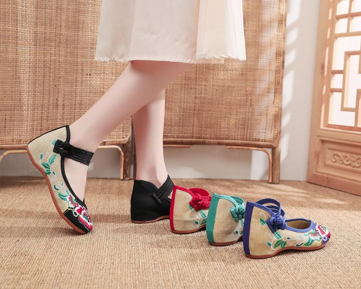 TN TANGNEST Women's Floral Embroidered Vintange Buckle Flat Shoes Round Toe Dress Mary Jane Shoes