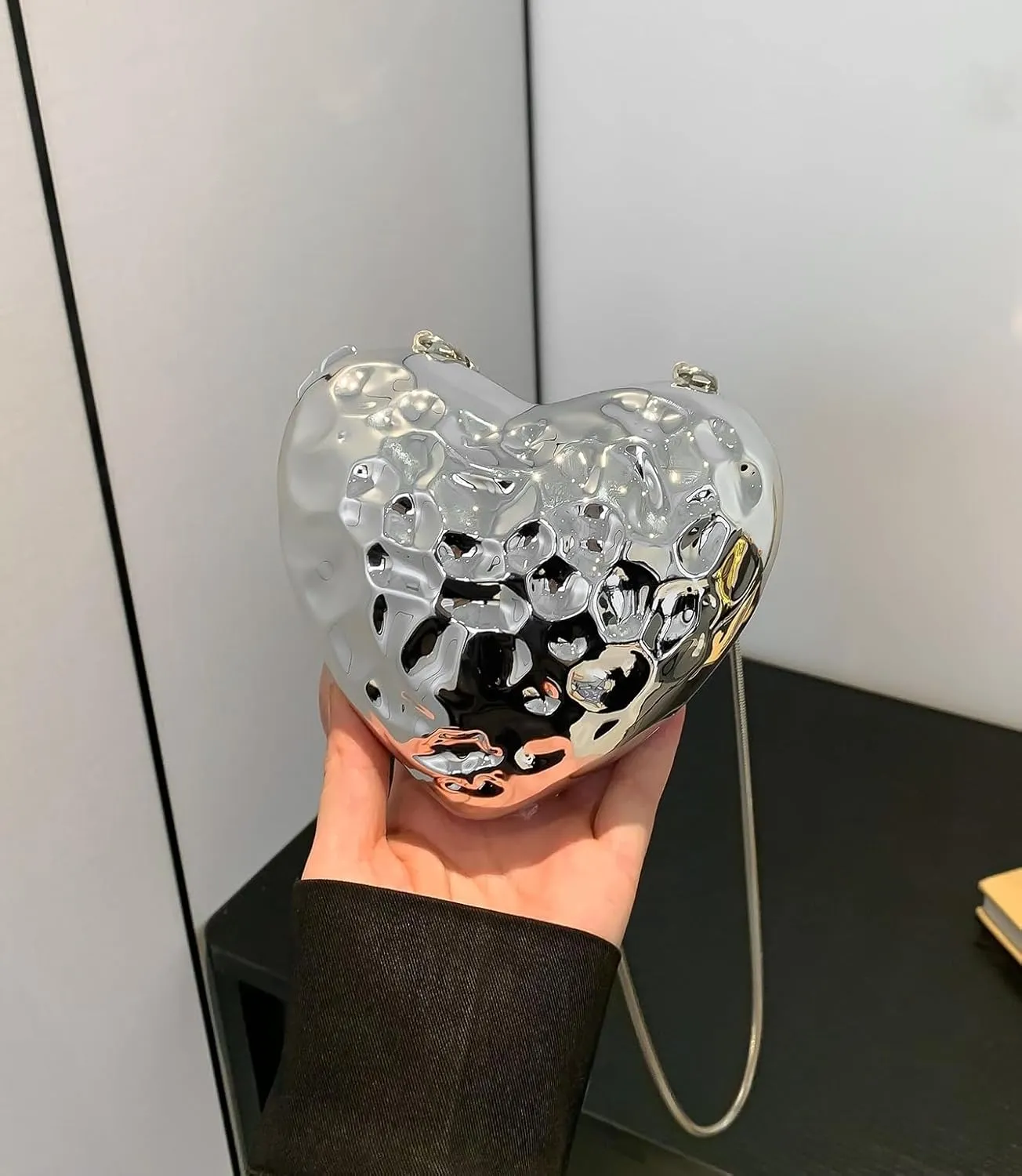 UMREN Acrylic Clutch Purse for Women Flower Shaped Evening Crossbody Bag Sparkly Metallic Acrylic Handbag for Wedding Party