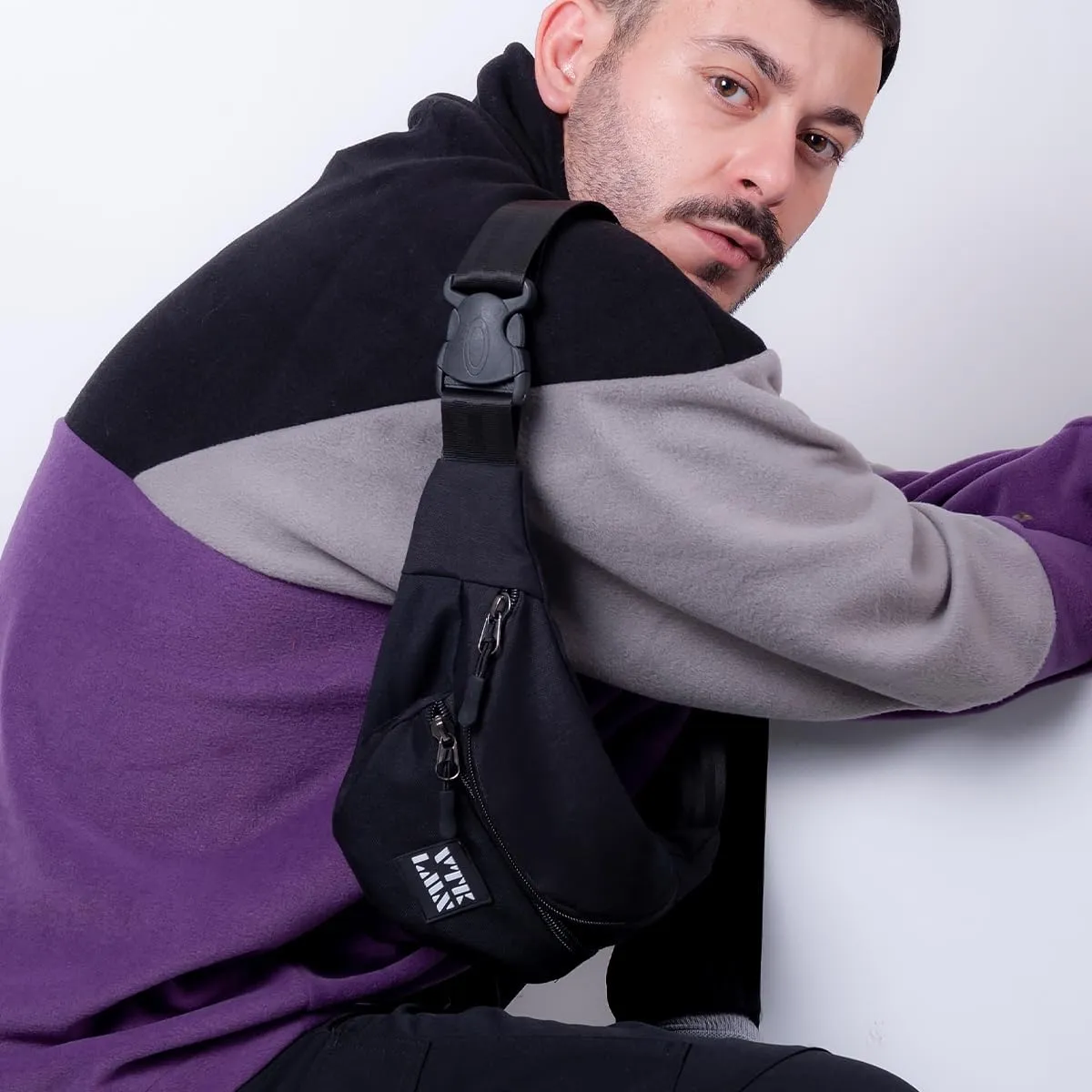 Vatkalimon Black and White Fanny Pack Set. Crossbody Bag with 2-Zipper, Fanny Pack for Men, Unisex Belt Bag with Black Adjustable Strap