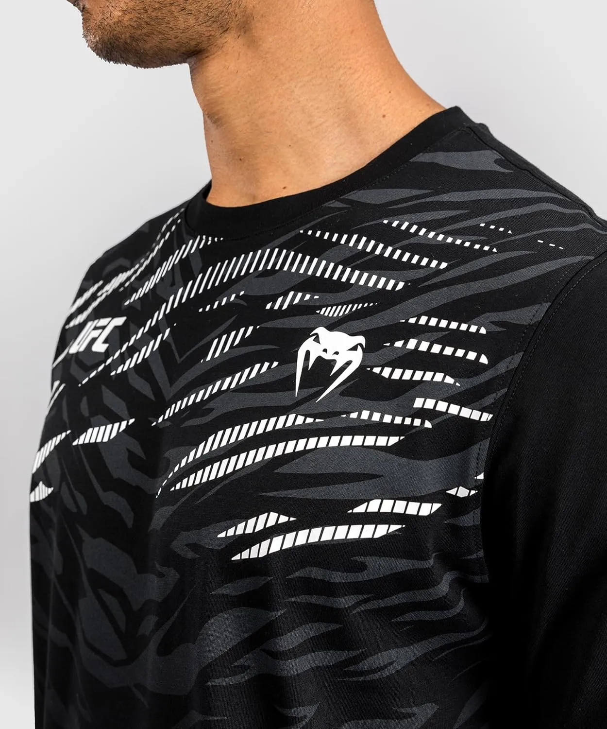Venum UFC Fusion Men's Replica Short Sleeve T-Shirt