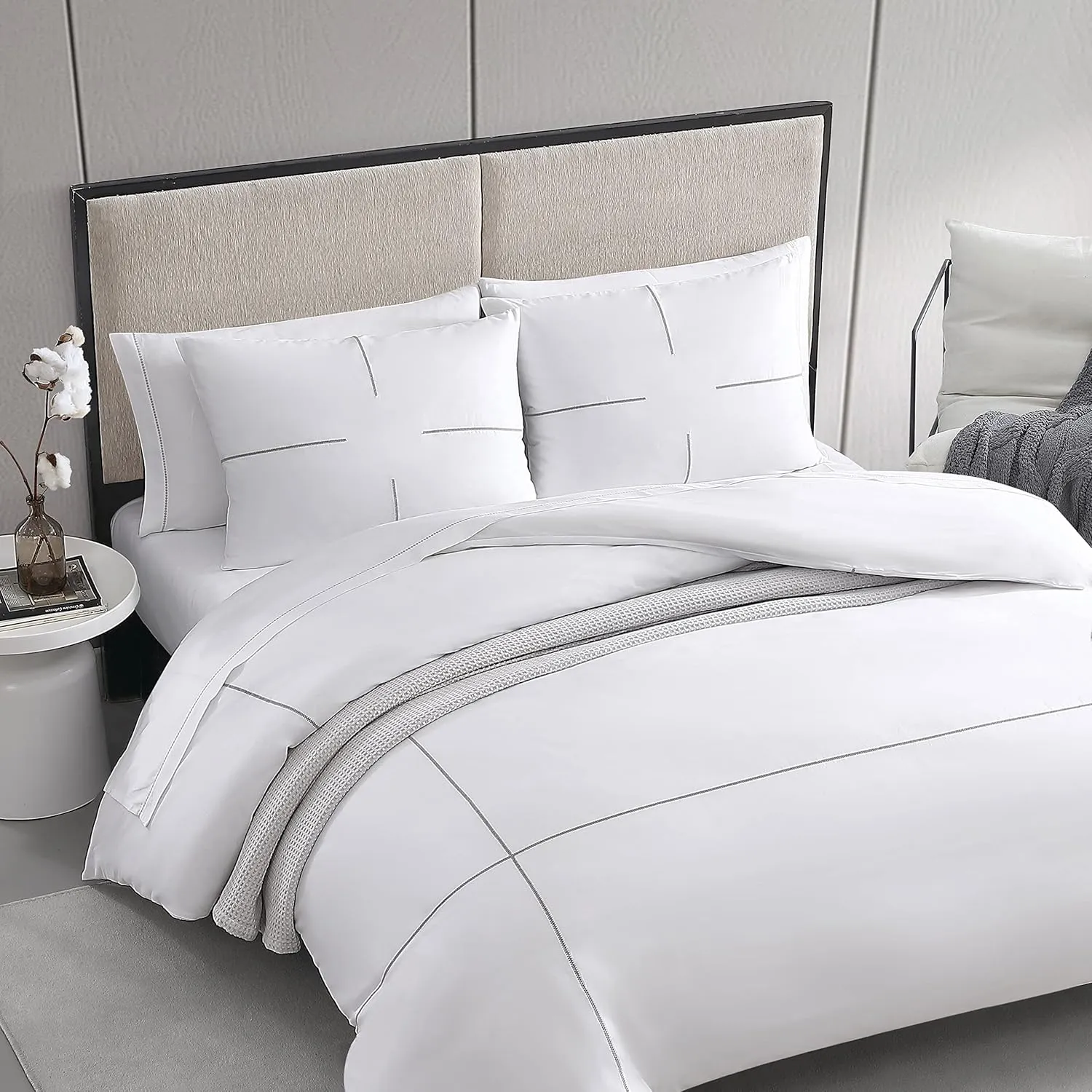Vera Wang- King Duvet Cover Set, Soft Bedding Set with Matching Shams, Chic Room Essentials (Zig Zag White/Grey, King)