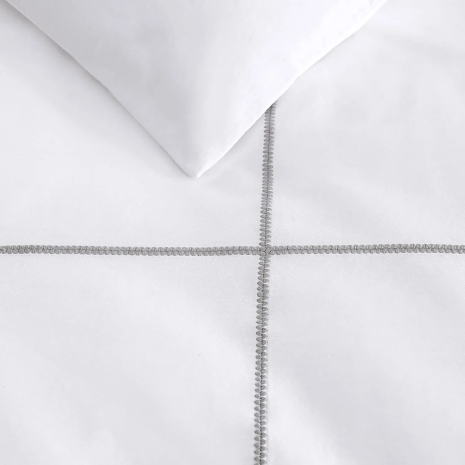 Vera Wang- King Duvet Cover Set, Soft Bedding Set with Matching Shams, Chic Room Essentials (Zig Zag White/Grey, King)