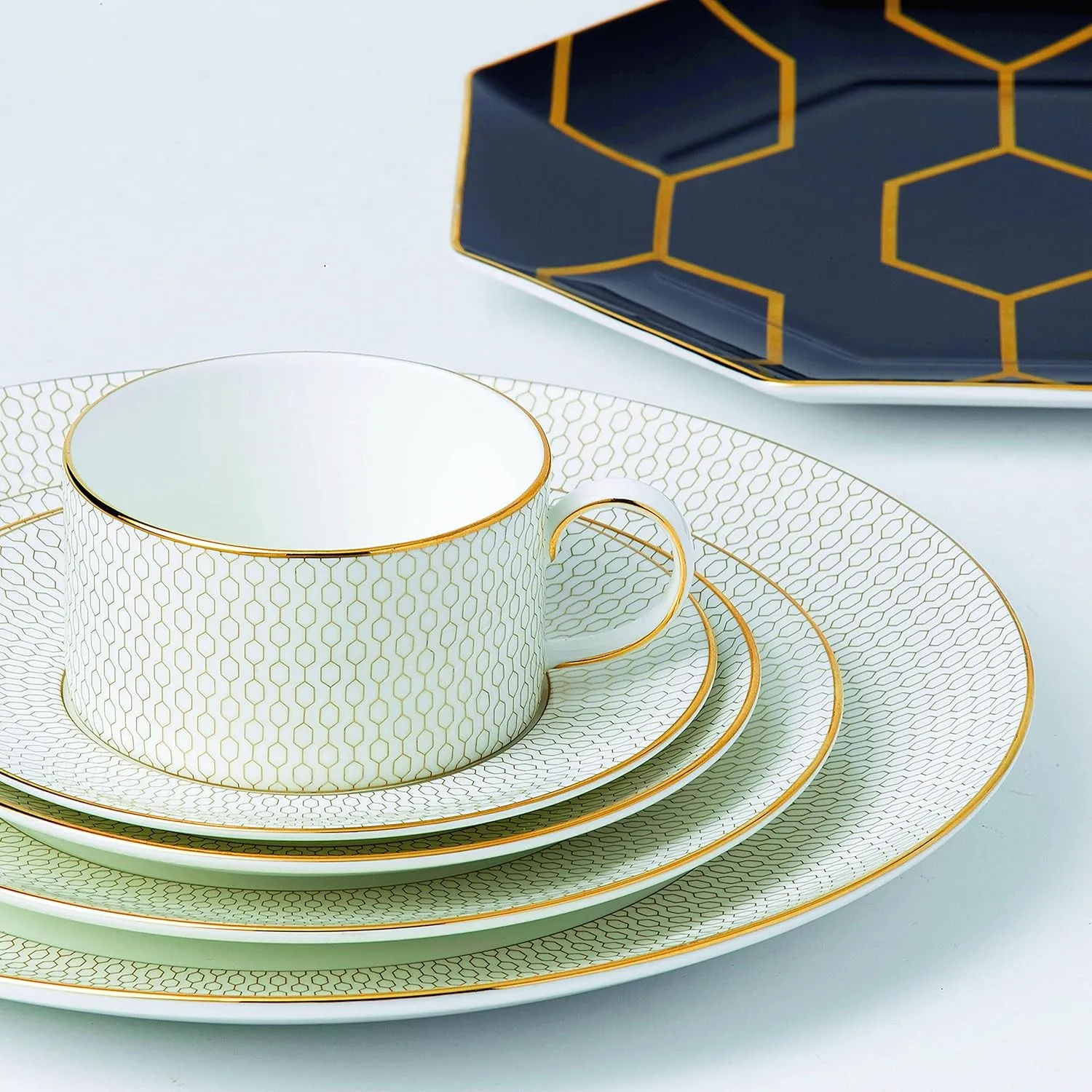 Wedgwood Gio Gold 5-Piece Place Setting