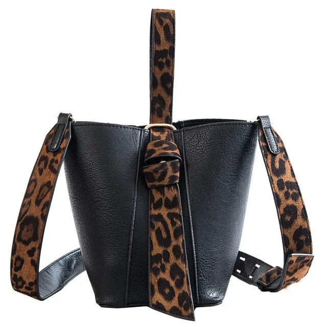Woven Handbag Shoulder-Bag Beach-Bag Bohemian Designer Casual Pu Flap Hemp-Rope Hollow-Net